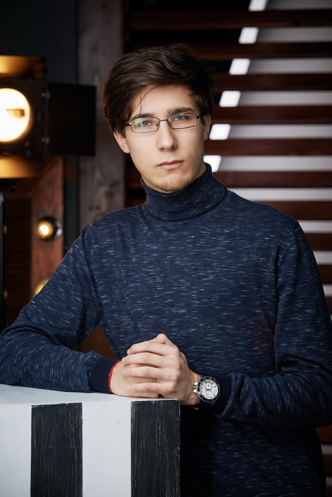 Выпускные альбомы в Ростове-на-Дону. Профессиональный фотограф в Ростове-на-Дону Станислав Бурдон