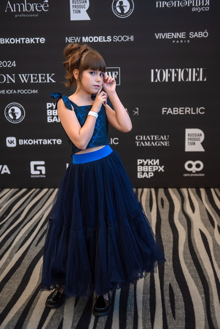 SochiFashionWeek2024 дизайнер Юлия Крылова. Семейный и коммерческий фотограф в Сочи Александр Бодунов