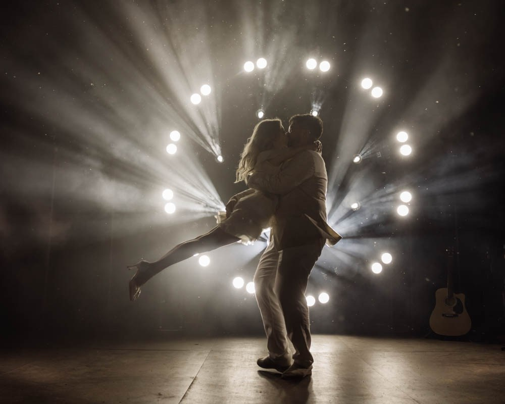 Любовь и ветер. Владимир Киселев — свадебный фотограф в Саратове, Москве и по всему миру