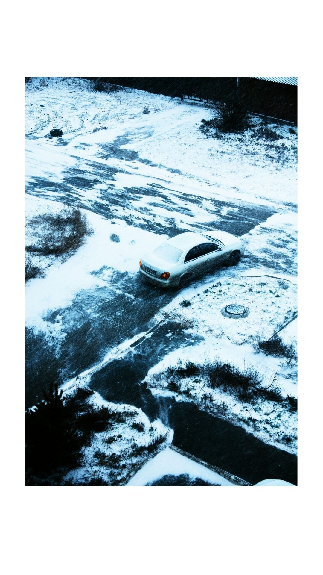 «Не выходя из дома». Главная