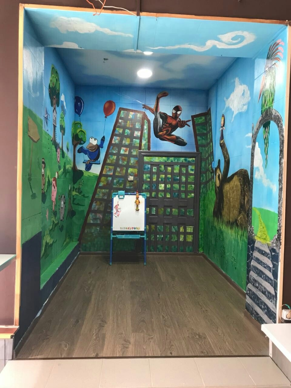 Роспись стен. Яр Панов Арт.Картины, татуировки, роспись стен и одежды в Москве