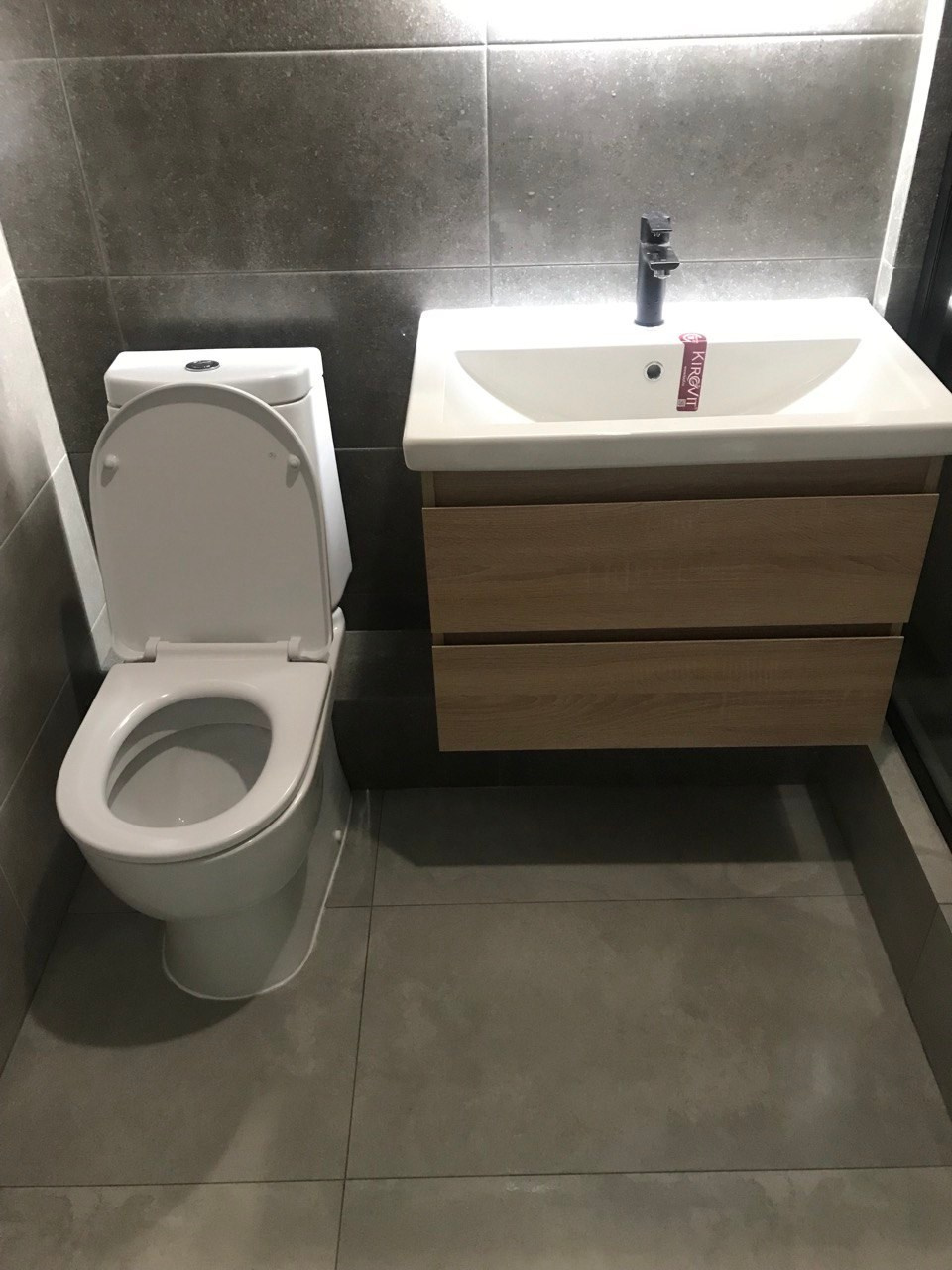 Ванная комната (ул. Хасана Шайдуллина д. 1, ЖК Атмосфера). Ремонт санузла, туалета, ванной под ключ в Казани. Укладка плитки