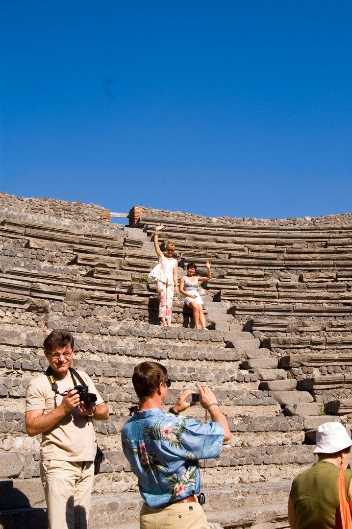 Круиз 2006 г. Улица, люди, жизнь…