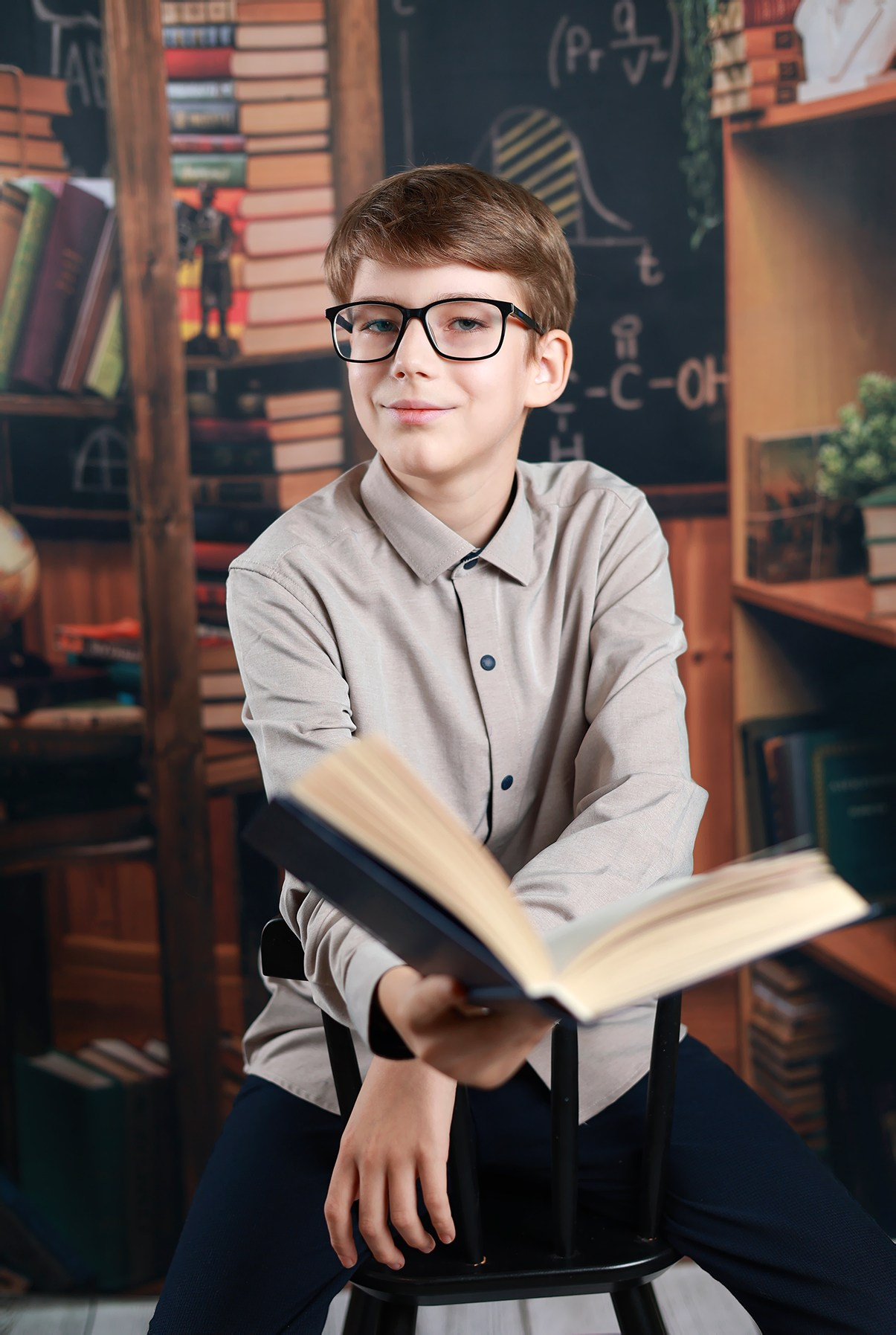 Кабинет. Выпускные альбомы в Иваново в детский сад и школу. Александр и Светлана Янкины