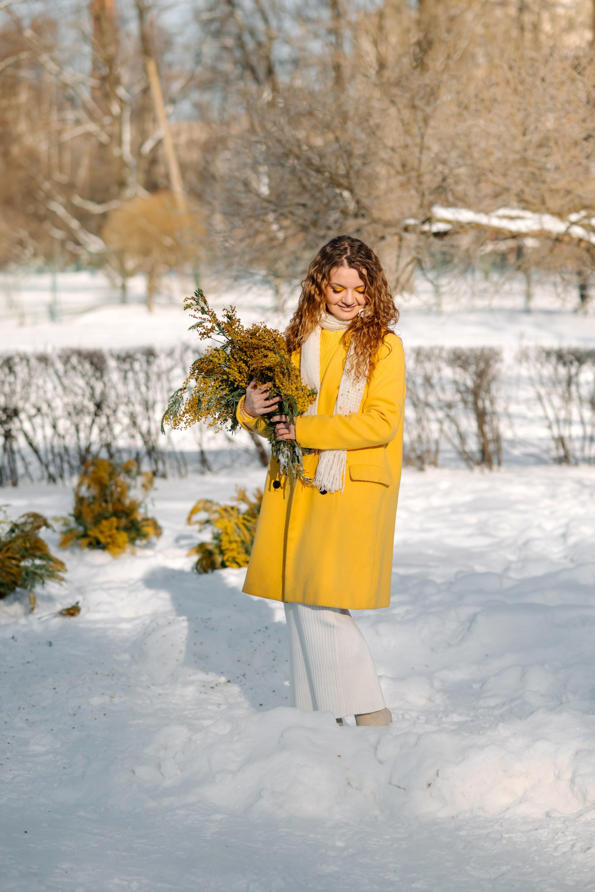 Ева с мимозой. Свадебный и сеейный фотограф в Санкт-Петербурге Елена Худякова