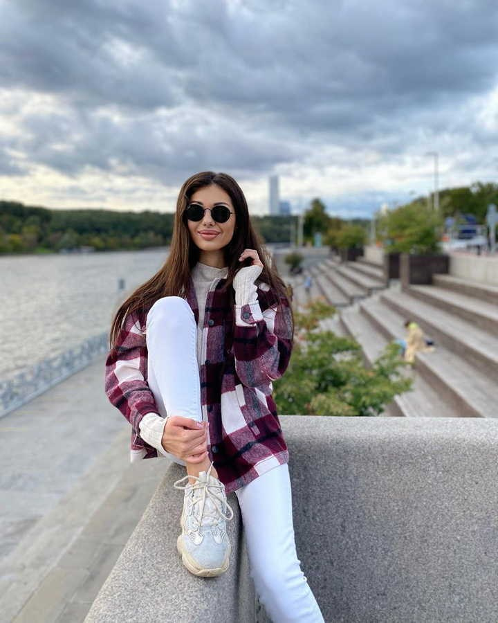 Фотосессия в парке Москвы — портреты среди зелени, аллей и старинных деревьев