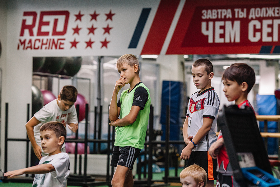 Хоккейный город СКА. Детский летний лагерь. Фотограф Михаил Ряховский