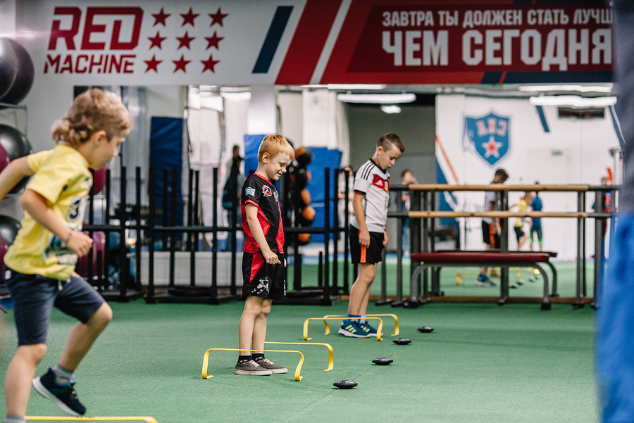 Хоккейный город СКА. Детский летний лагерь. Фотограф Михаил Ряховский