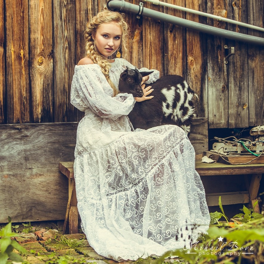 Сьемки в деревне. Фотограф для маркетплейсов Михаил Бове