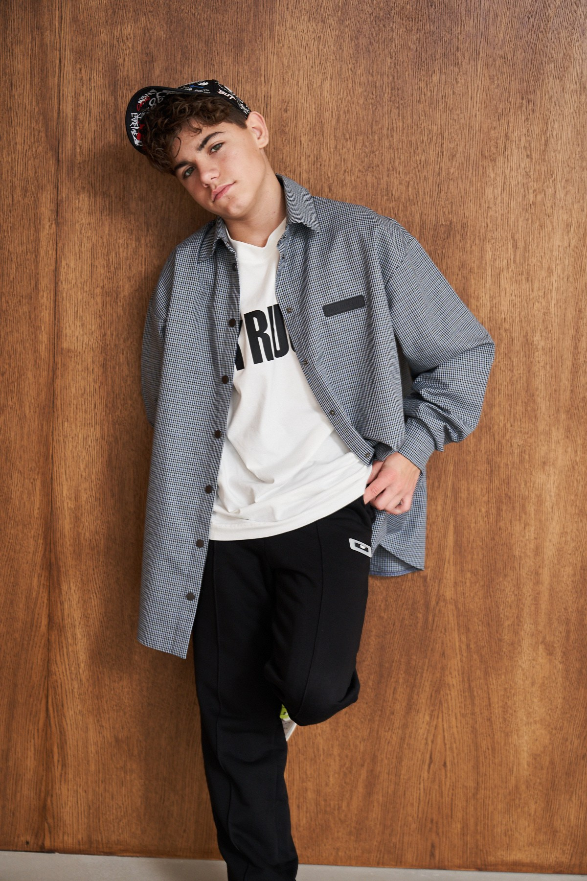 Поворозник Роман. Model base