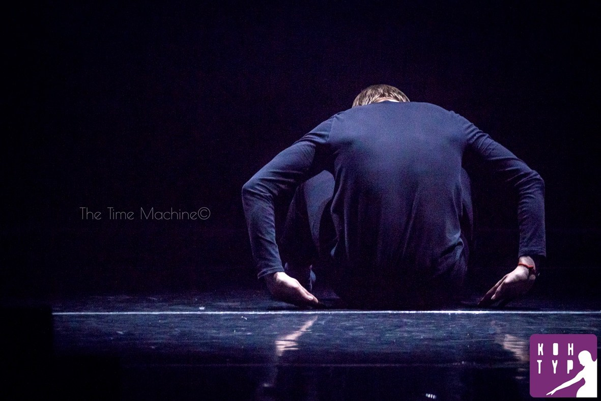 ТЕАТР. Фотограф для маркетплейсов Михаил Бове