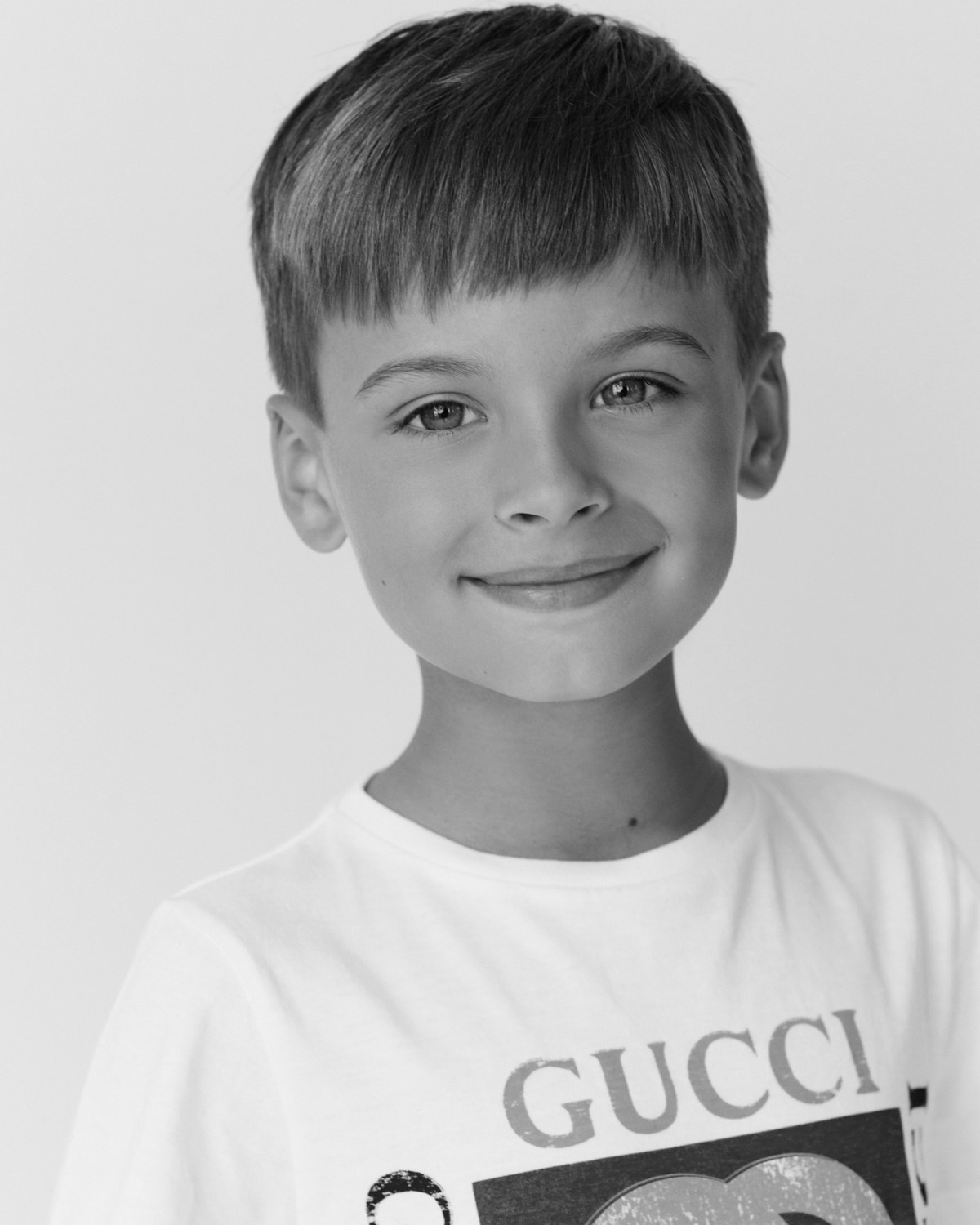 СЪЕМКИ В СТУДИИ. Oksanaseregina.wfolio.pro