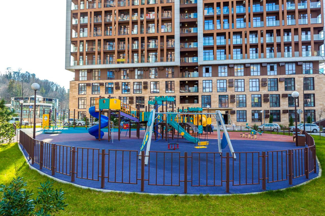 Стильная квартира для отдыха в ЖК бизнес класса с собственным бассейном!. Квартиры посуточно, длительно в Сочи, LARA APART GROUP