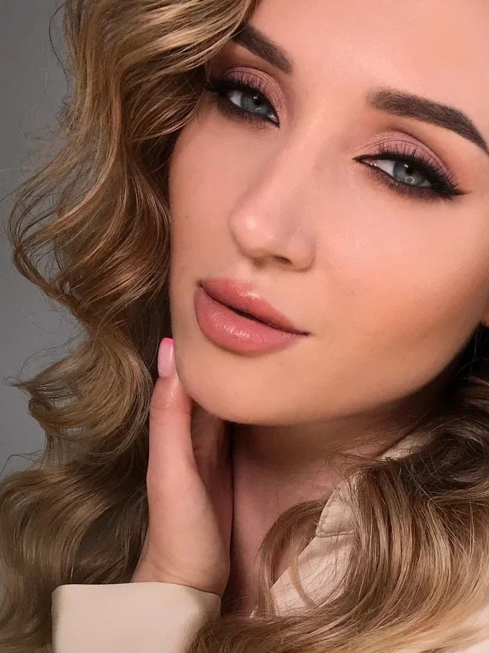 Причёски/ макияж. Свадебный стилист-визажист