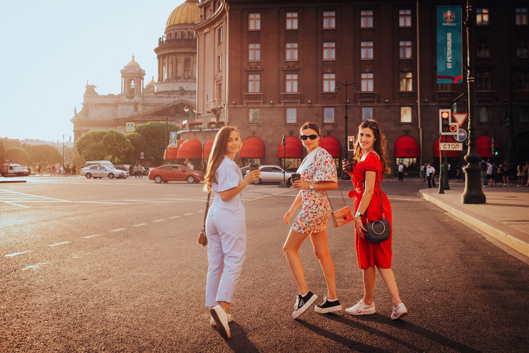 Прогулки по Питеру и Туристические маршруты. Фотограф Taliana Chastaya