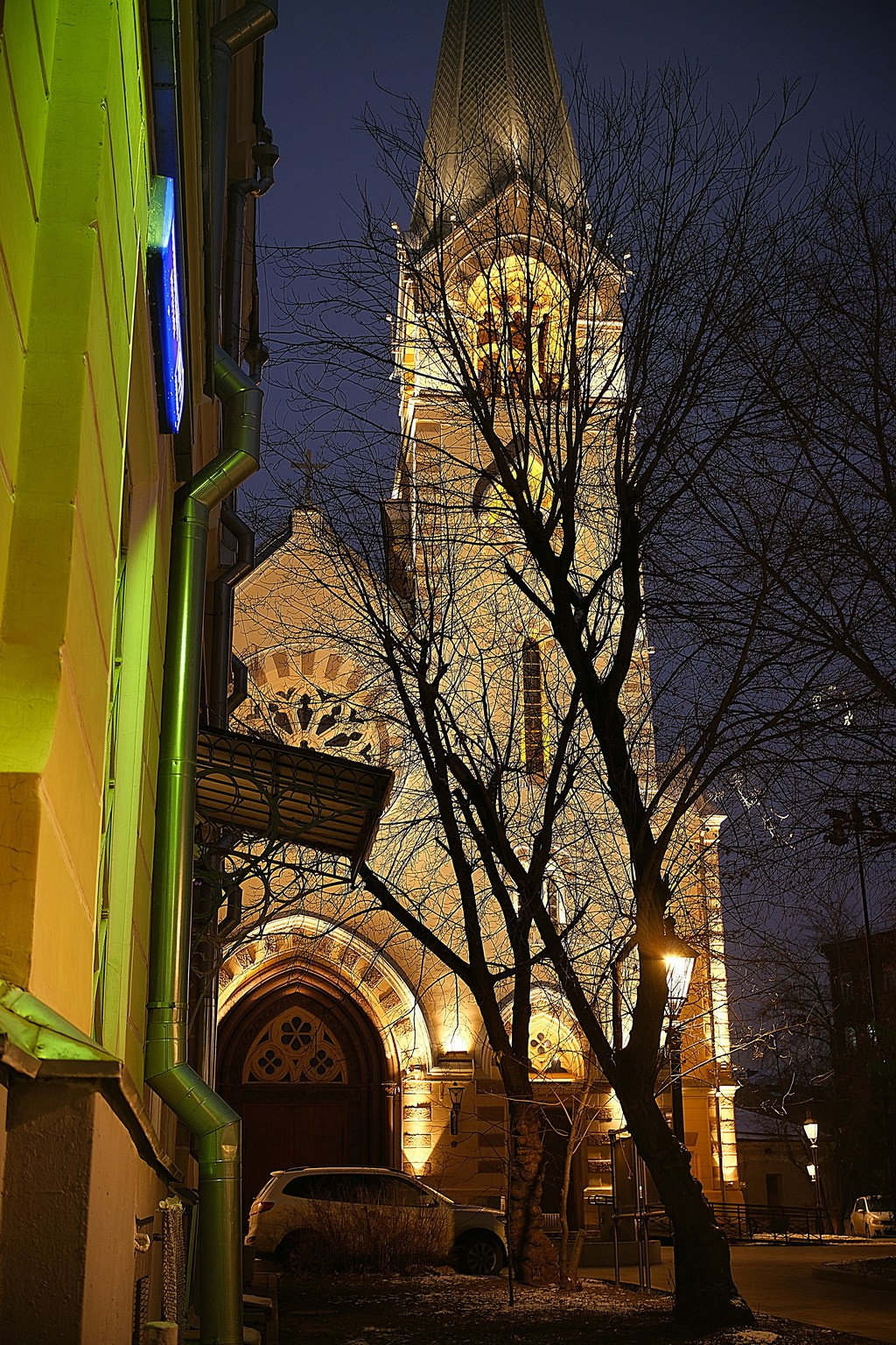 Улица, люди, жизнь…