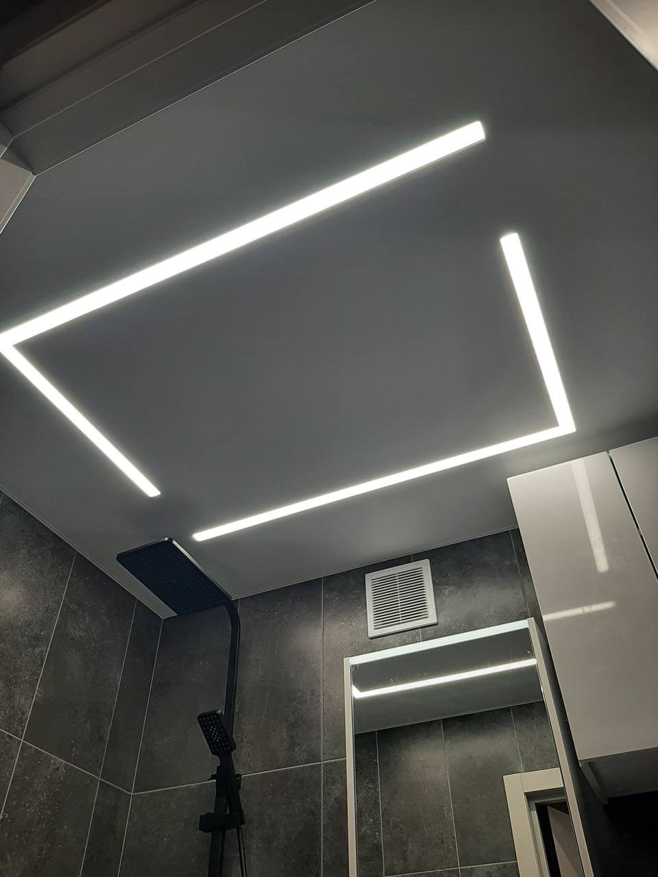 Наши потолки в интерьере. Etalonpotolok установка натяжных потолков в г. Екатеринбург. Бесплатный замер