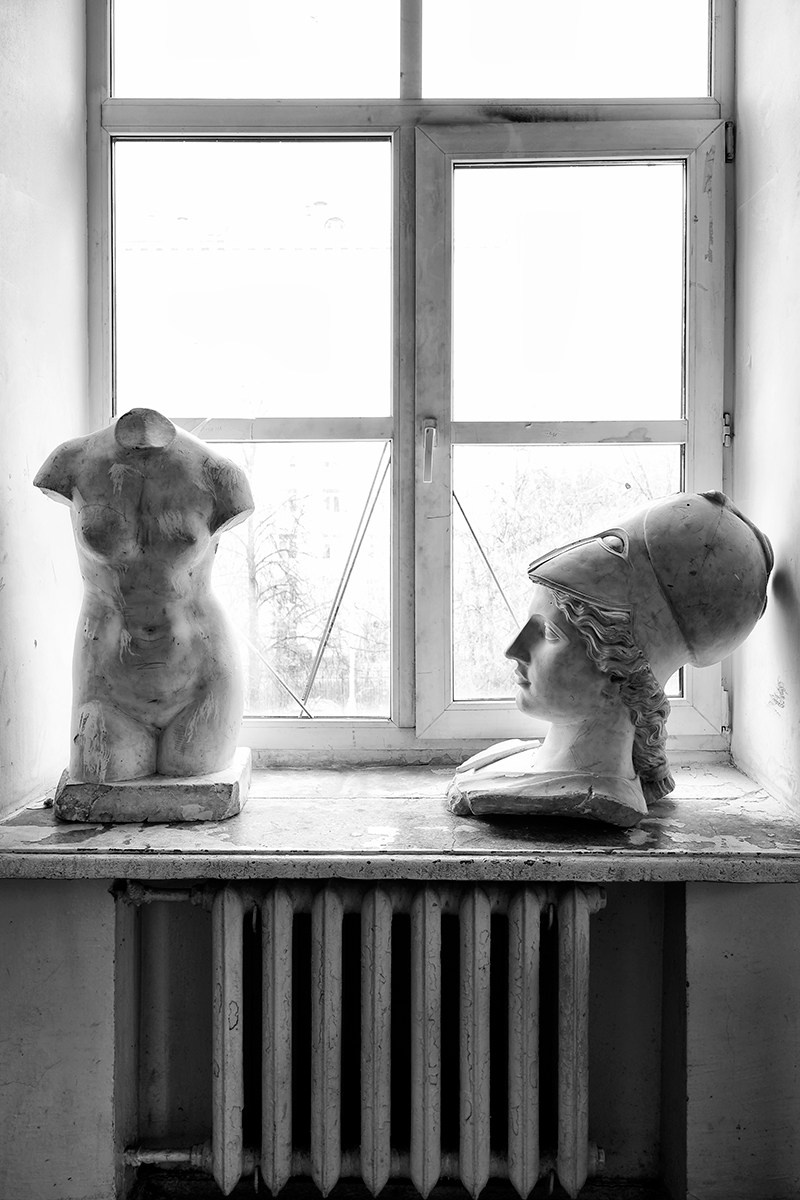 The life of sculptures. Vasiliy Riabovol — Fine Art Photographer | Time, Space, and Silence