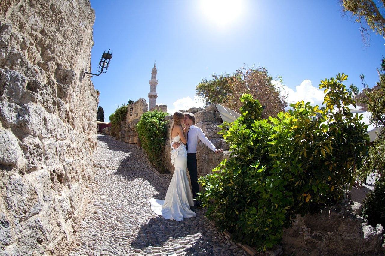 Примеры свадебных платьев. Модельер Евгений Бременев