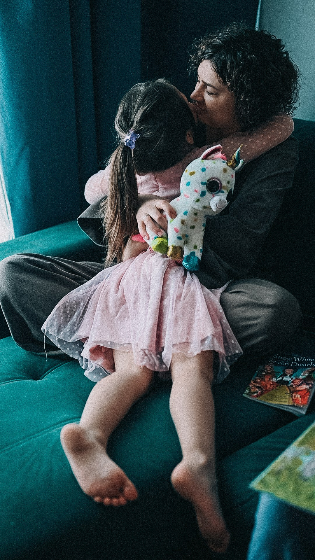 Семейное утро. Ксения, Михаил, Элиза, Даниэль. Семейный фотограф в Москве Дарья Пузикова