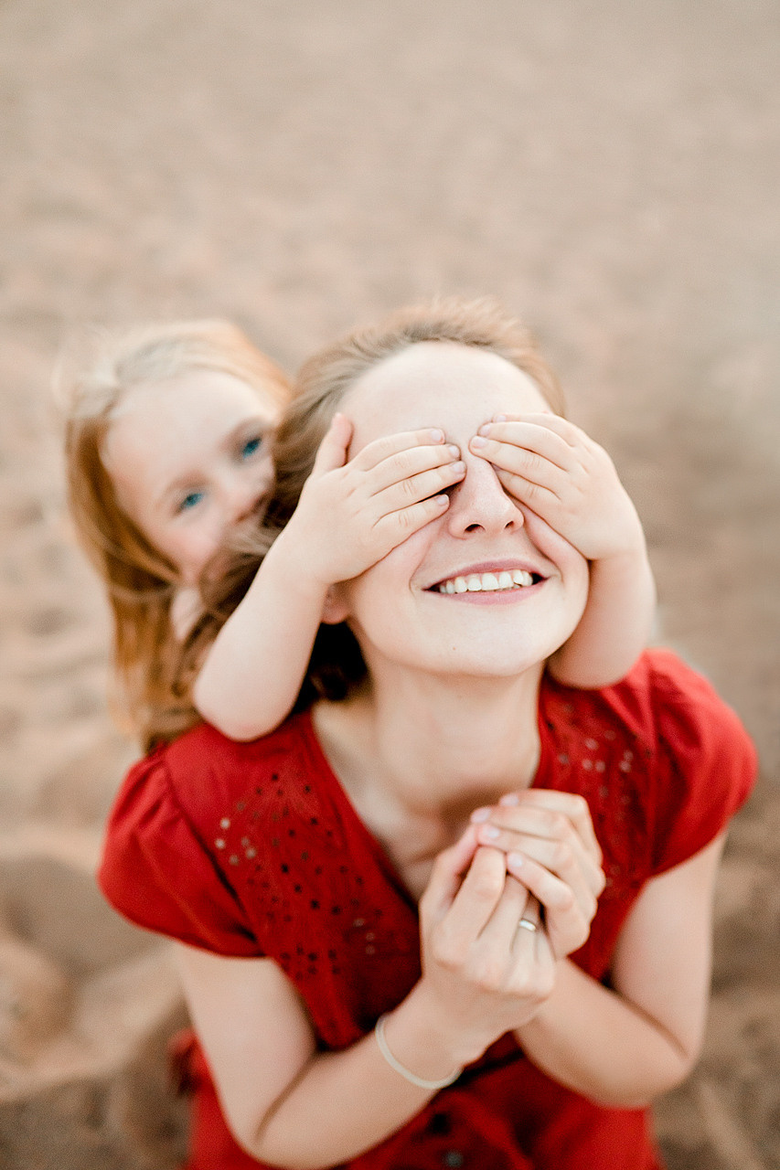 Фотосессия для мамочки с ребенком. Живые снимки! Фотограф Даша Бендер