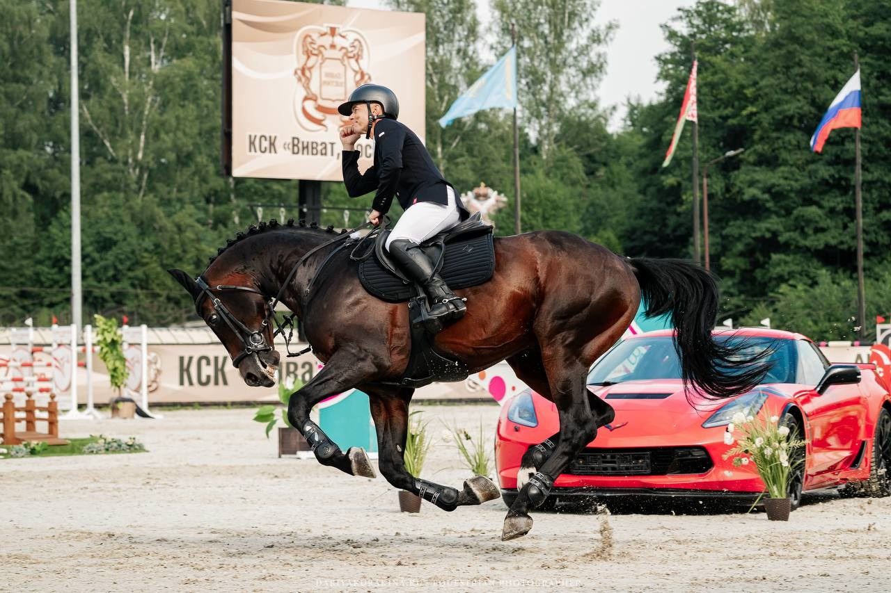 КОНКУРНЫЙ БУМ — КСК «ВИВАТ, РОССИЯ!». 2 неделя. Куракина Дарья • Конный фотограф
