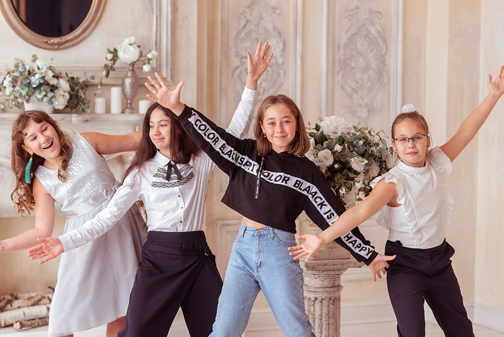 В школе. Выпускные альбомы СПБ. Фотограф в Садик и Школу