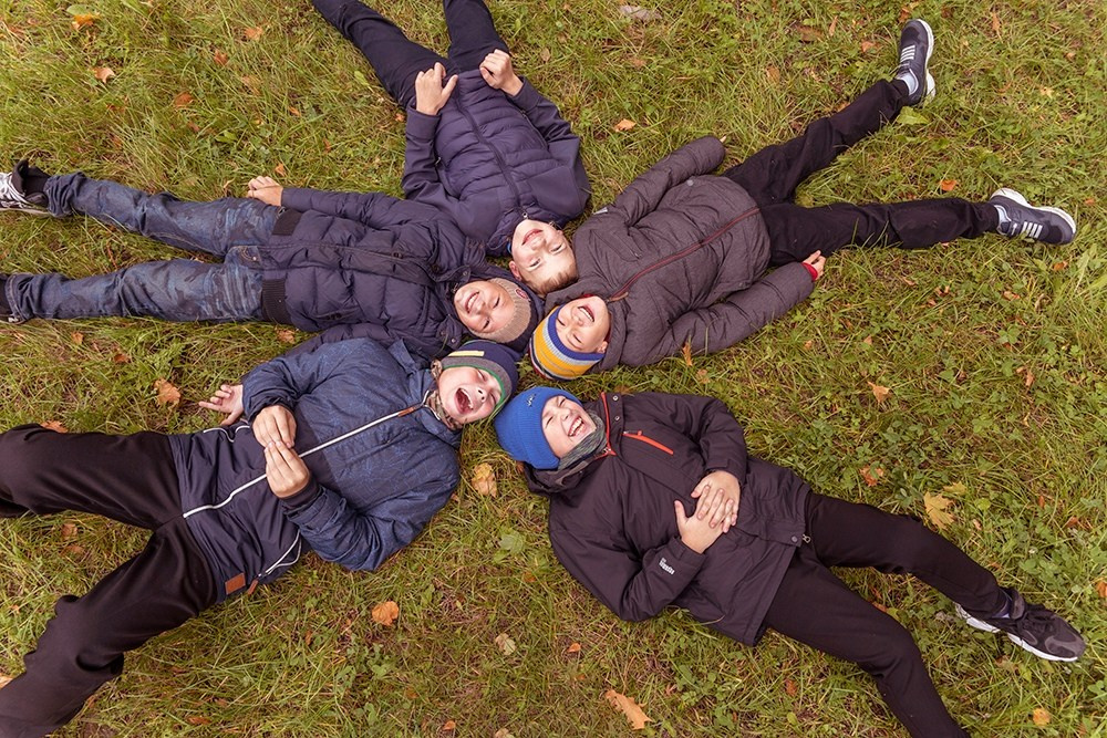 В школе. Выпускные альбомы СПБ. Фотограф в Садик и Школу