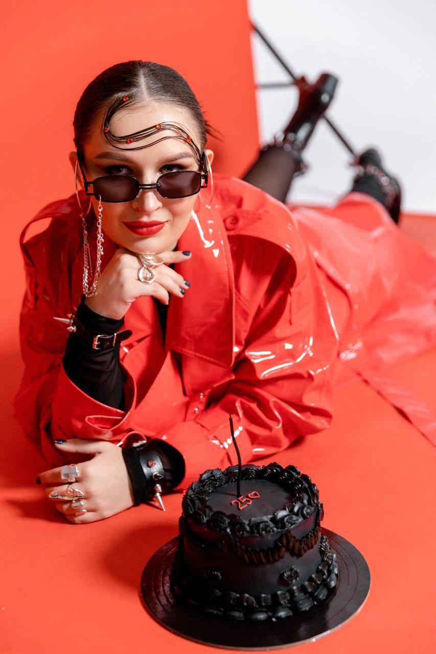 TANYA'S. BIRTHDAY. Стилист Анастасия Шевченко