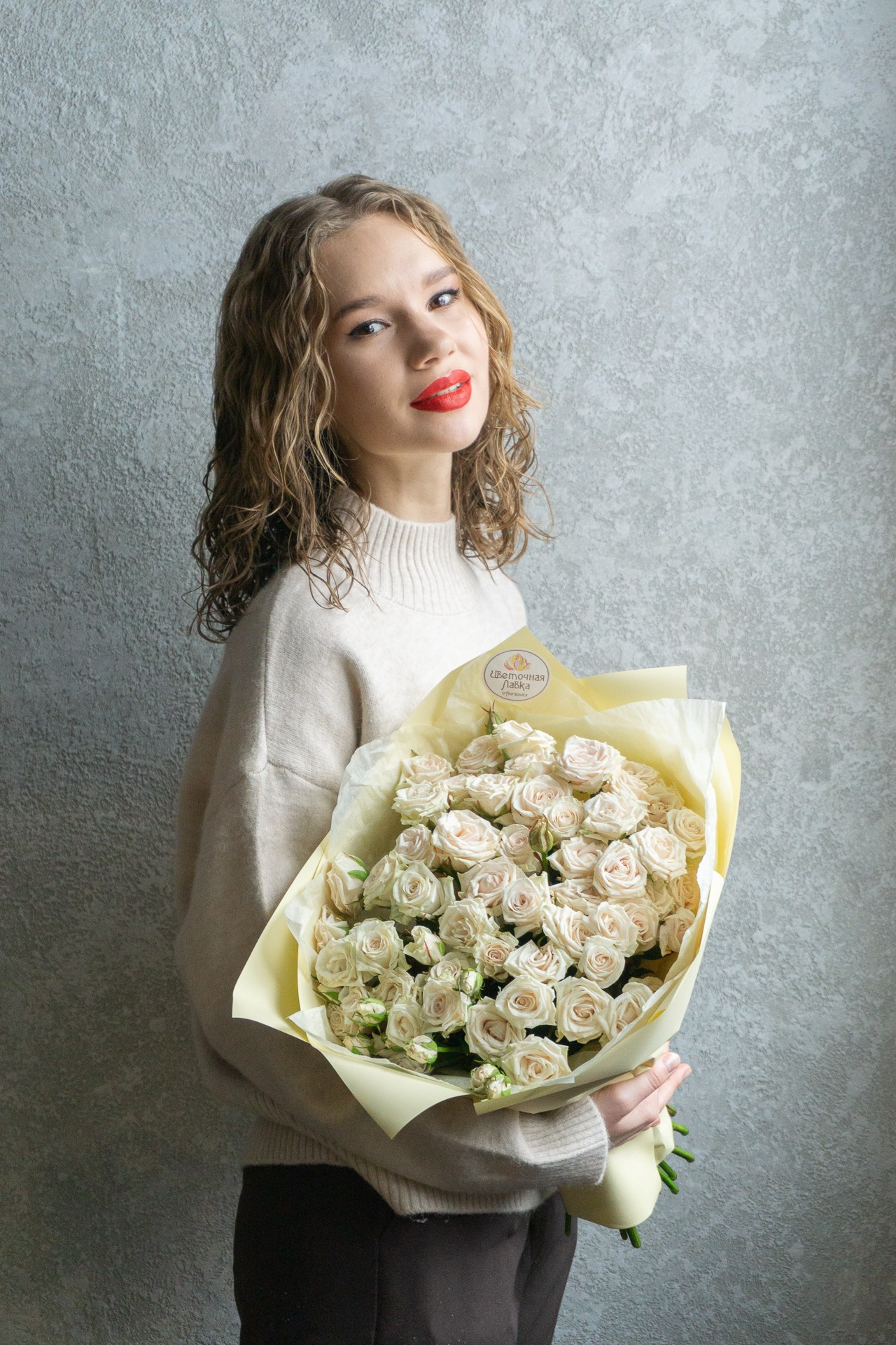 Лиза для «Цветочной лавки». Фотограф в Екатеринбурге Яна Круташова