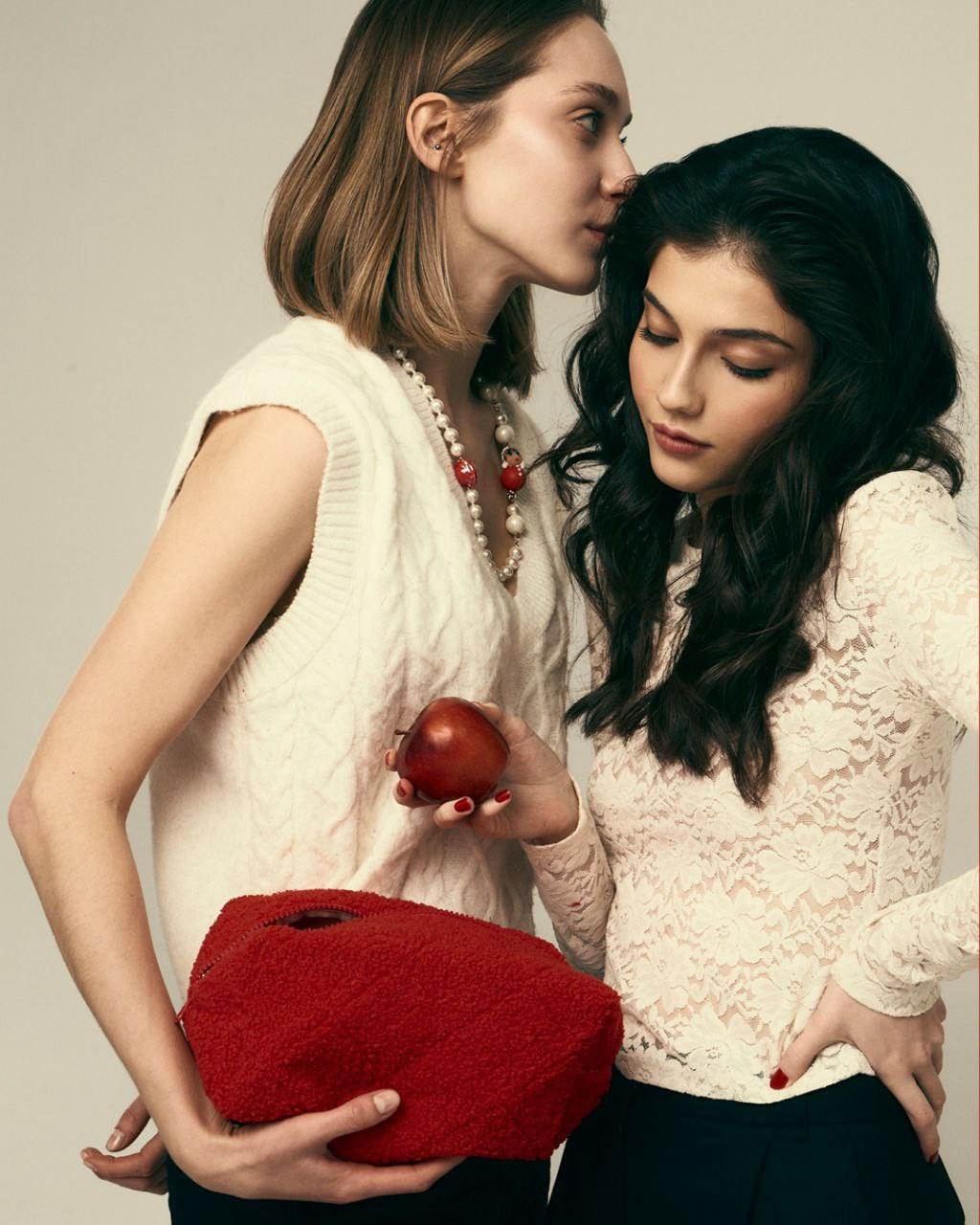 Визуал для салона красоты «Большое Красное Яблоко». Ксения Glossa. Портретный и репортажный фотограф в Самаре