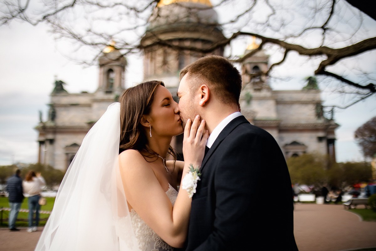 Как получить естественные эмоции на свадебной съёмке: минимальная постановка, максимум жизни. Свадебный фотограф — Санкт-Петербург (СПб) Питер