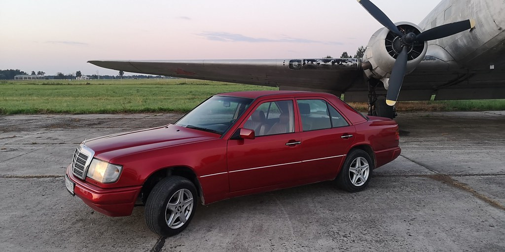 Mercedes W124. Авиационная техника для кино, рекламы и фотосессий