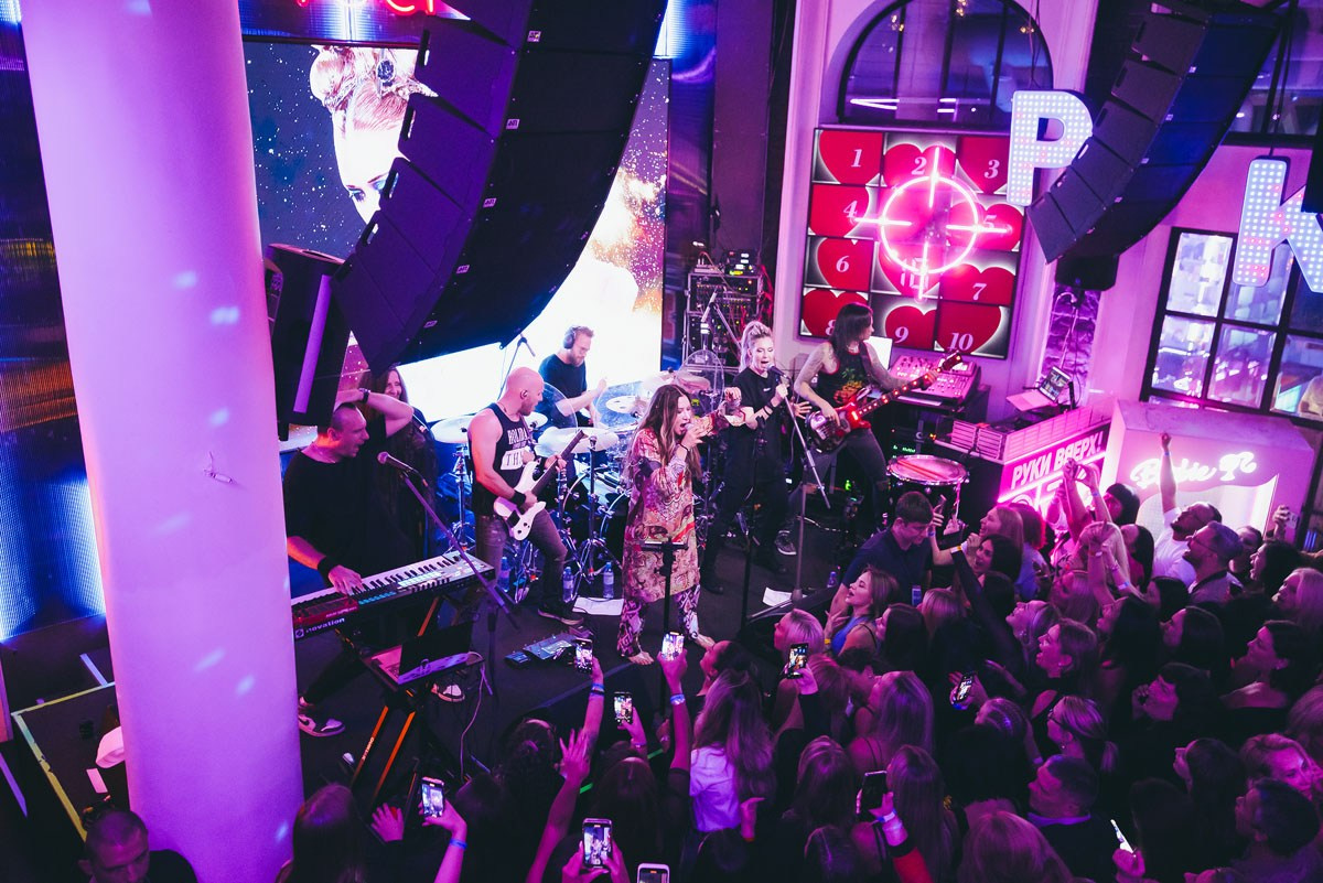 Концерт LINDA в РУКИ ВВЕРХ БАР в Ростове-на-Дону