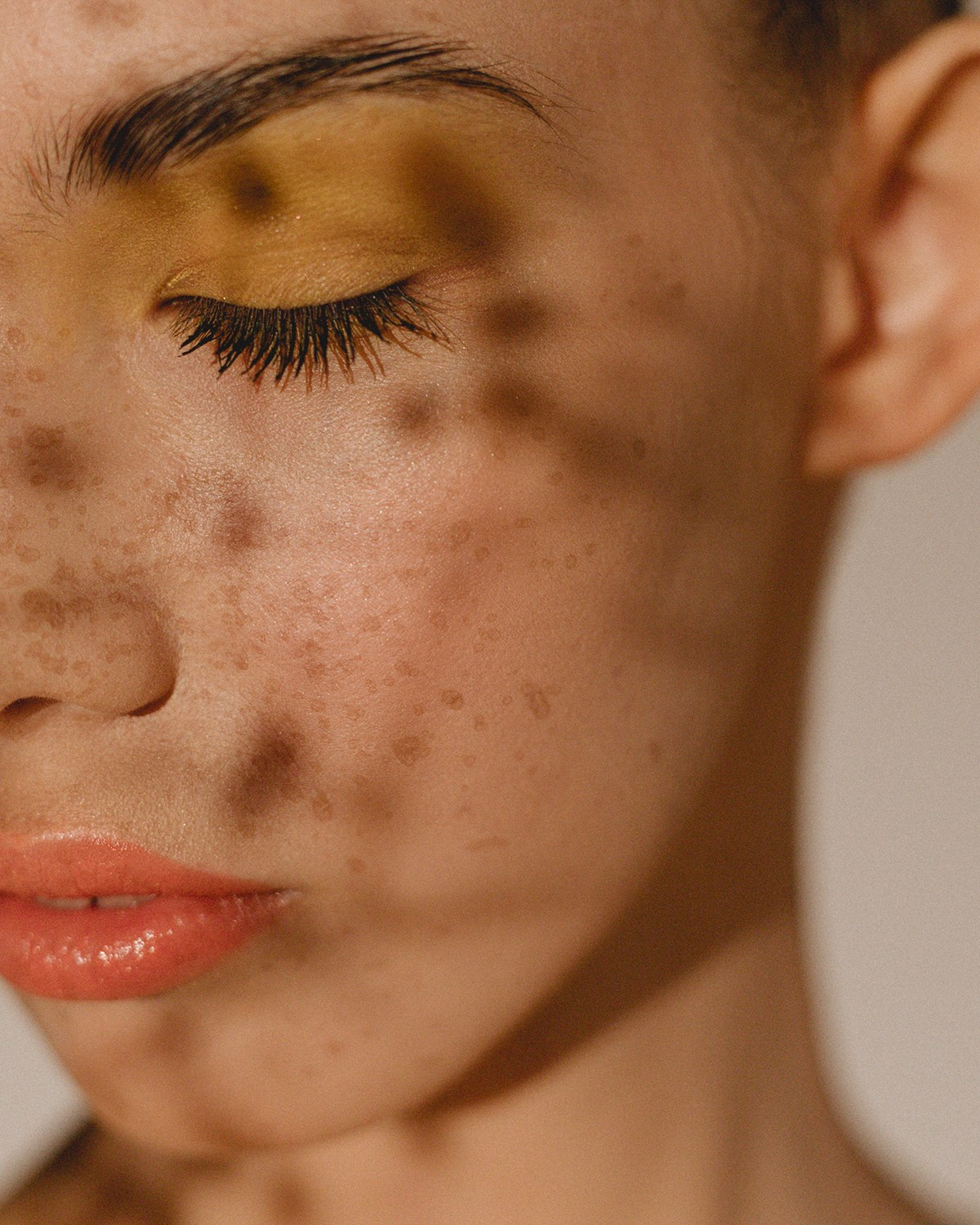 Профессиональная индивидуальная фотосессия. Сестры Карабаза. Фотографы и ретушеры в Москве и Санкт-Петербурге