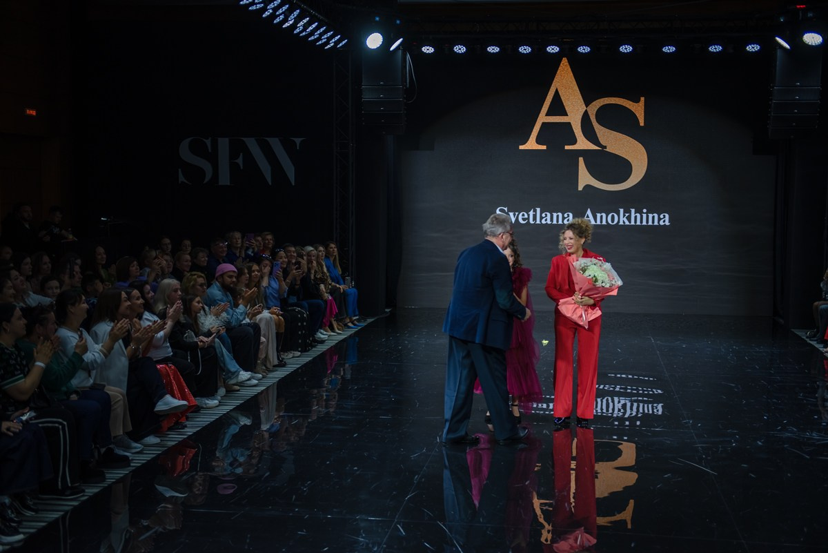 SochiFashionWeek2024 дизайнер Анохина Светлана. Семейный и коммерческий фотограф в Сочи Александр Бодунов