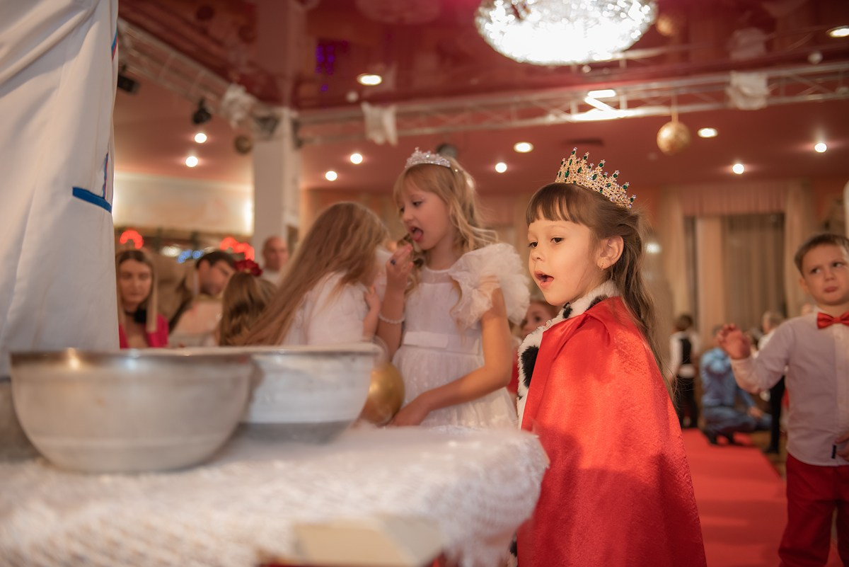 Выпускной в детской школе моделей HAPPYkids 2024. Семейный и коммерческий фотограф в Сочи Александр Бодунов