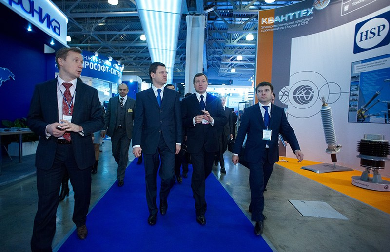 ВЫСТАВКИ. Www.apowerstudio.com