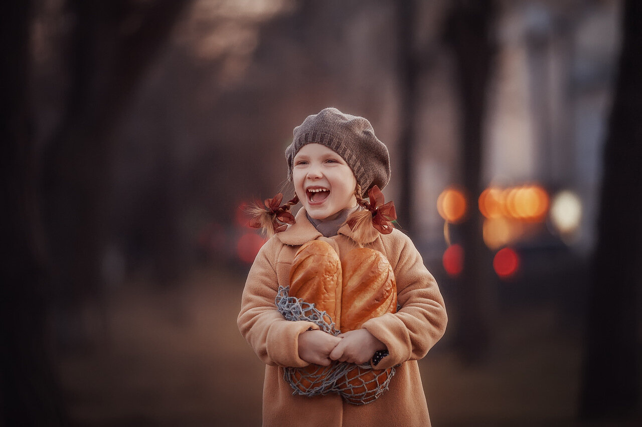 Ангелина, за хлебом. Семейный фотограф в Москве Марина Петра