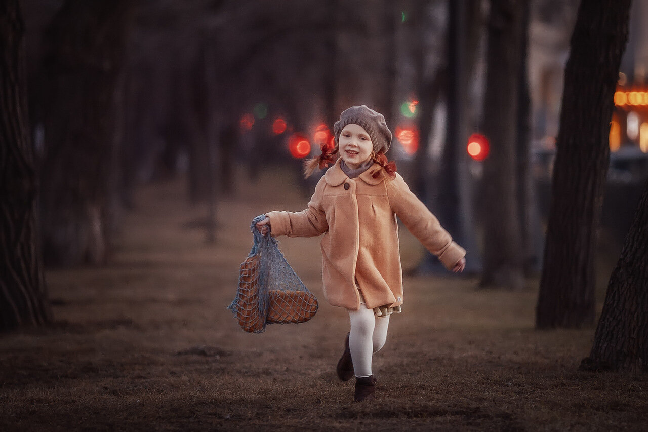 Ангелина, за хлебом. Семейный фотограф в Москве Марина Петра