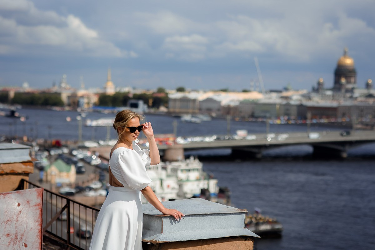 Свадебная фотосессия на улице. Свадебный фотограф в Санкт-Петербурге Антон Владимиров