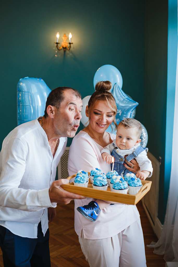 Тимуру годик. Семейный фотограф Николаева Ольга
