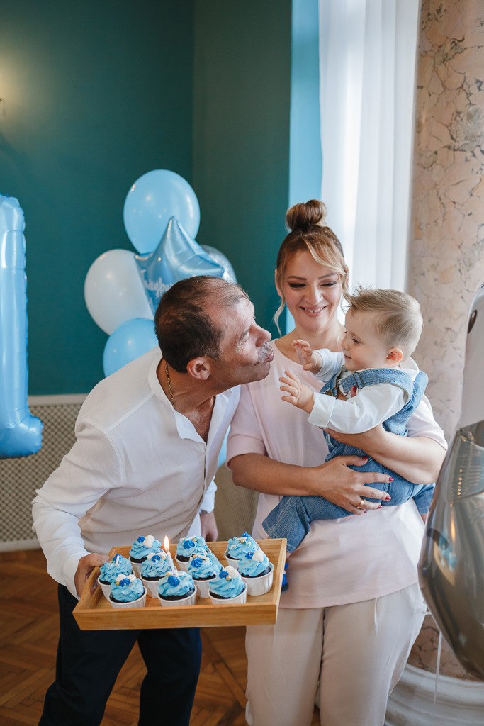 Тимуру годик. Семейный фотограф Николаева Ольга