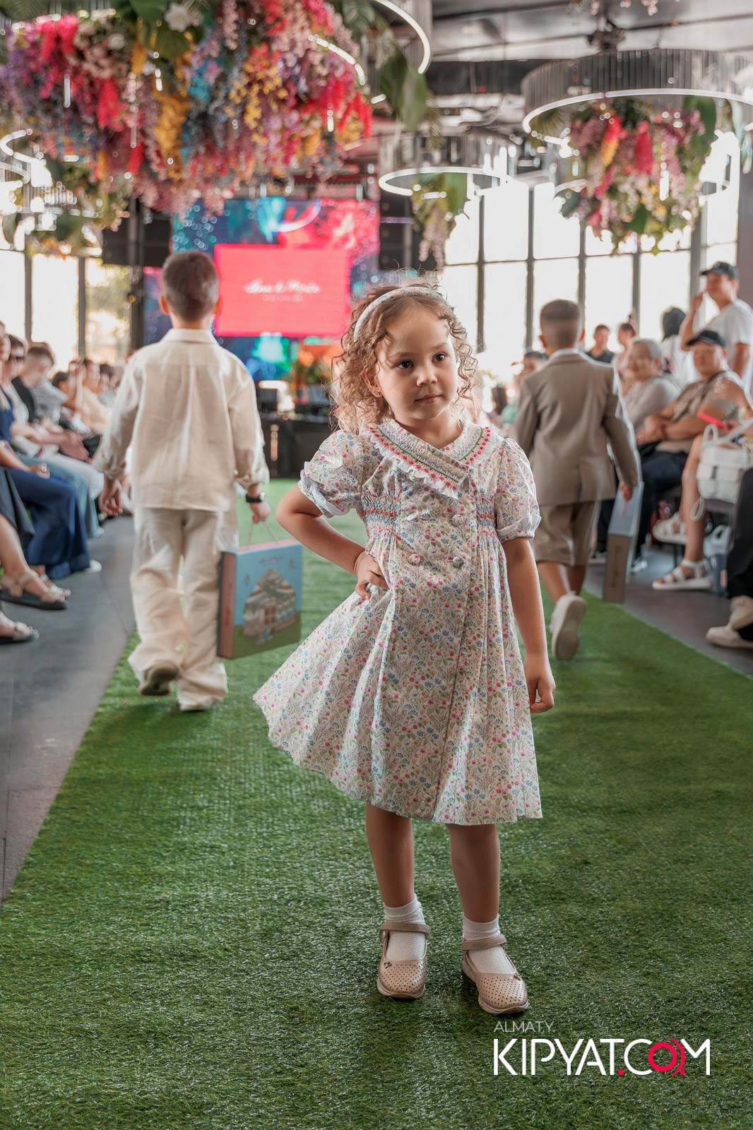 PROM KIDS FASHION SHOW. КИПЯТКОМ АЛМАТЫ!