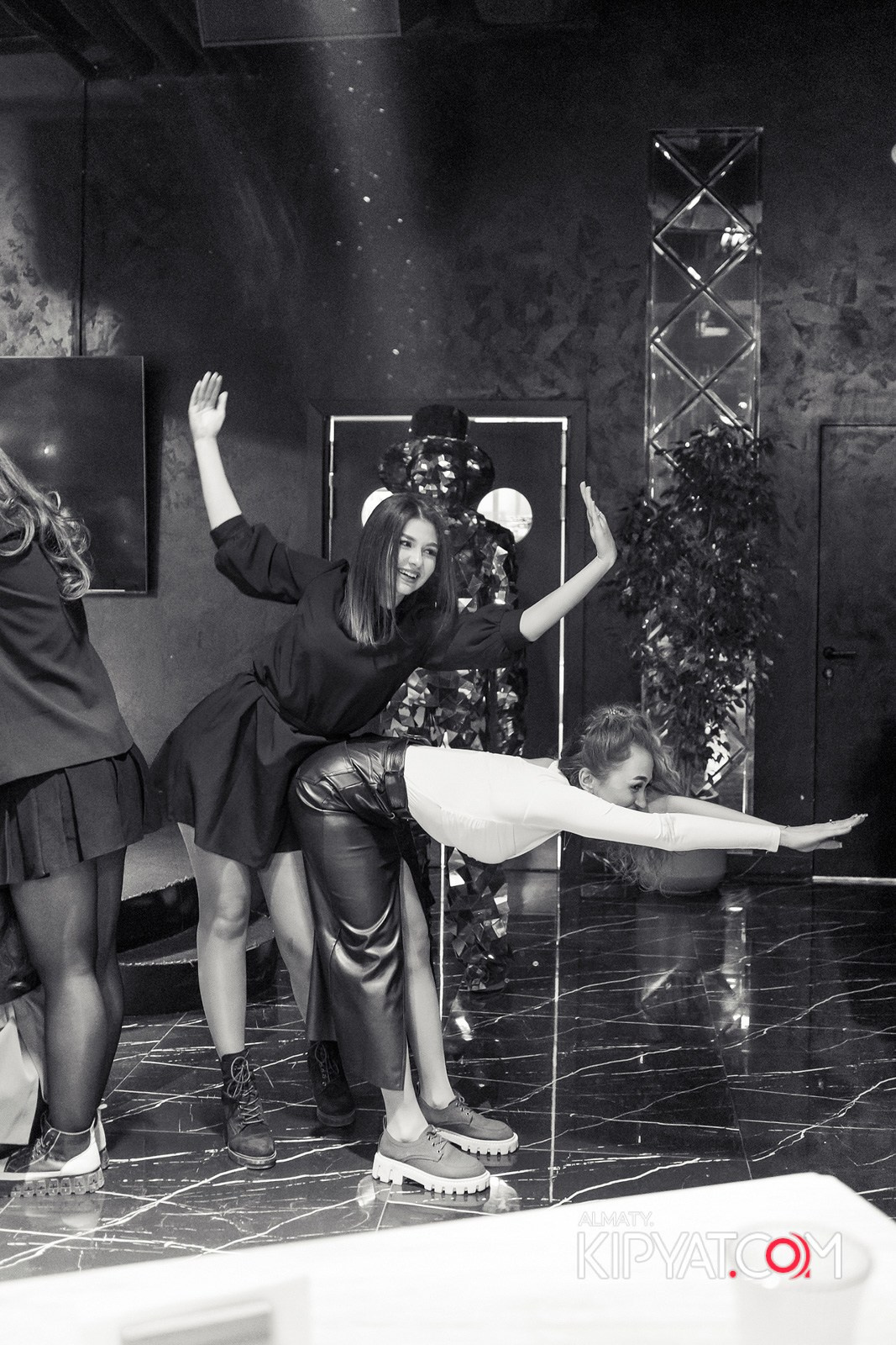 MOOD KARAOKE &TERRACE. КИПЯТКОМ АЛМАТЫ!