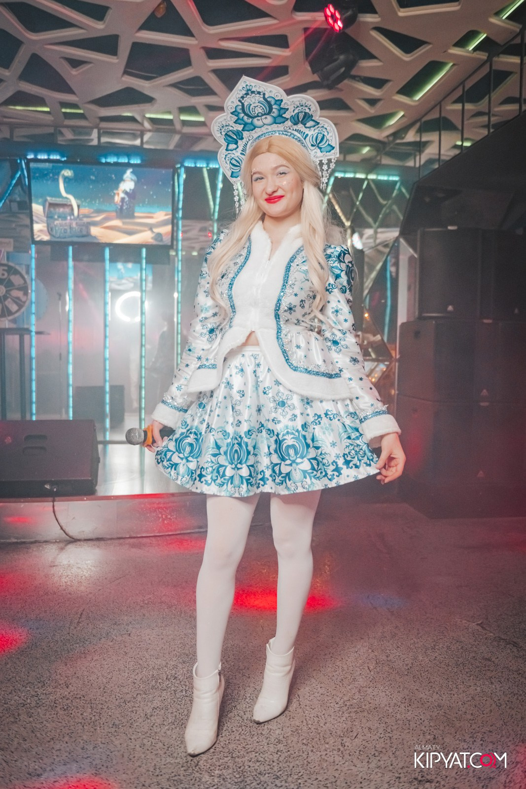 КАРАОКЕ МИКРОФОН. КИПЯТКОМ АЛМАТЫ!