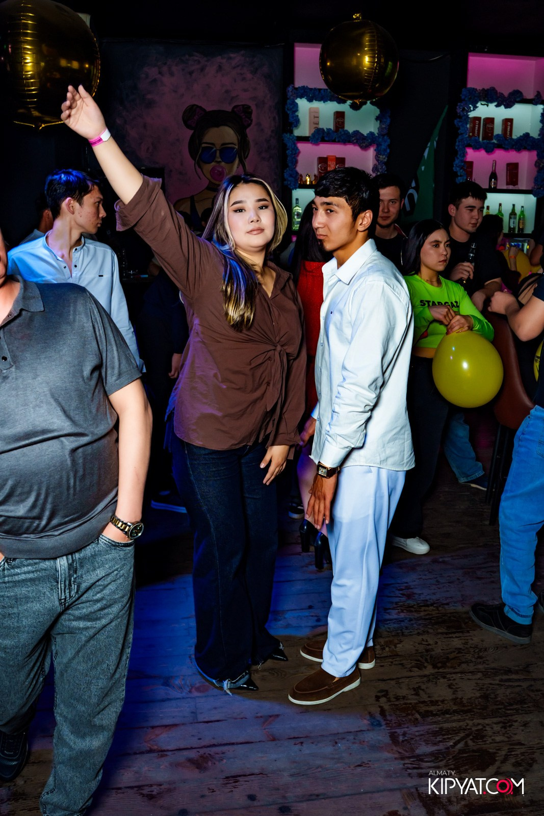 UYAT EMES BAR. КИПЯТКОМ АЛМАТЫ!