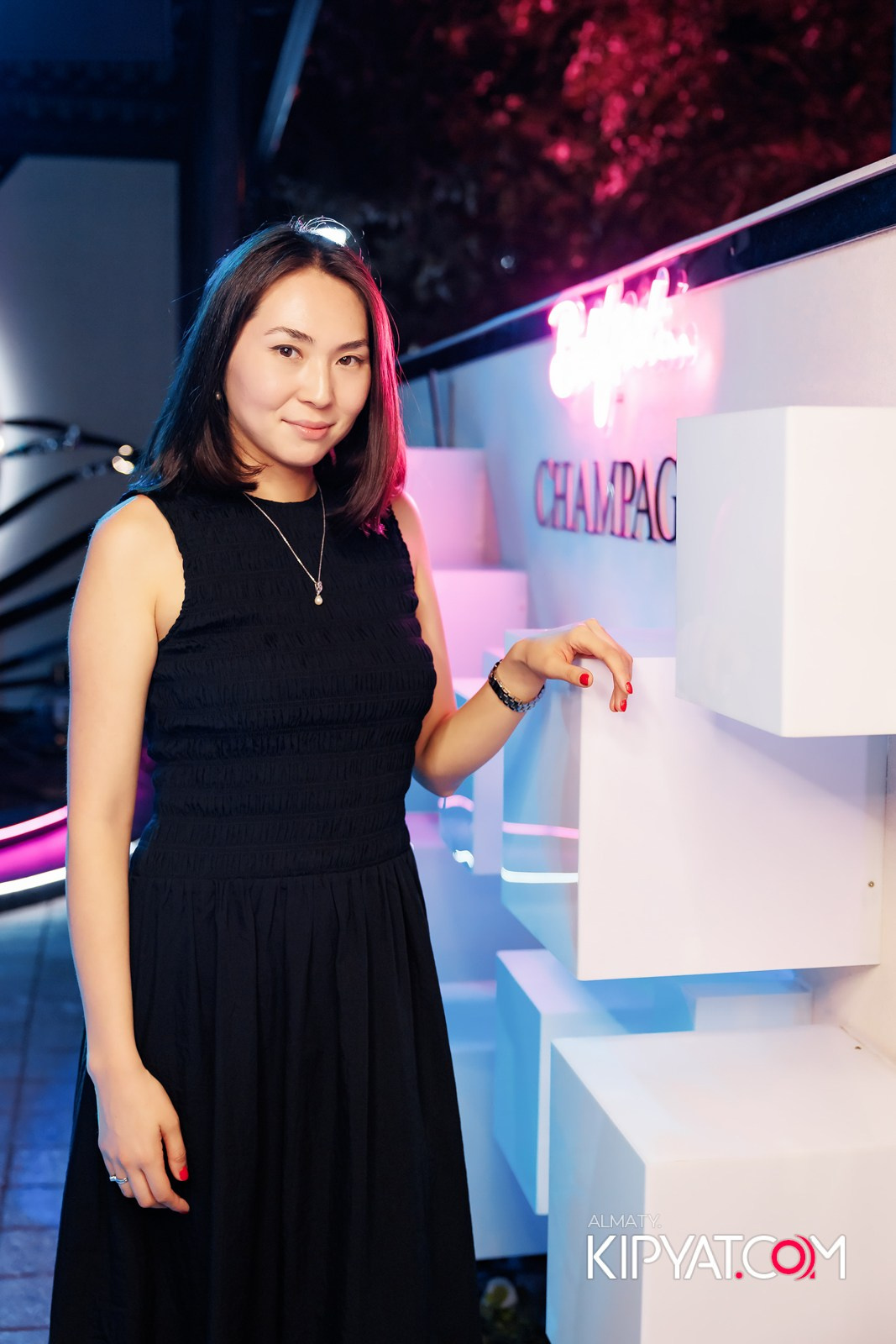 ЗАЯ, НА БИС. КИПЯТКОМ АЛМАТЫ!