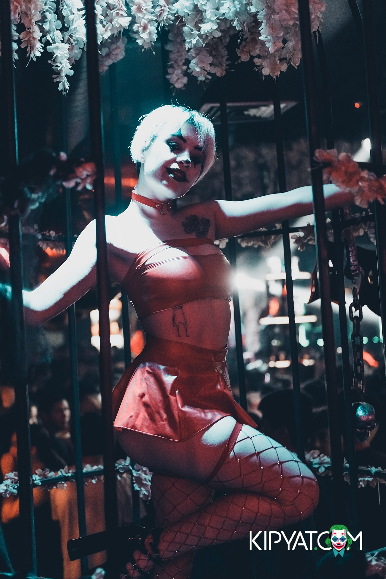 UYAT EMES BAR. КИПЯТКОМ АЛМАТЫ!