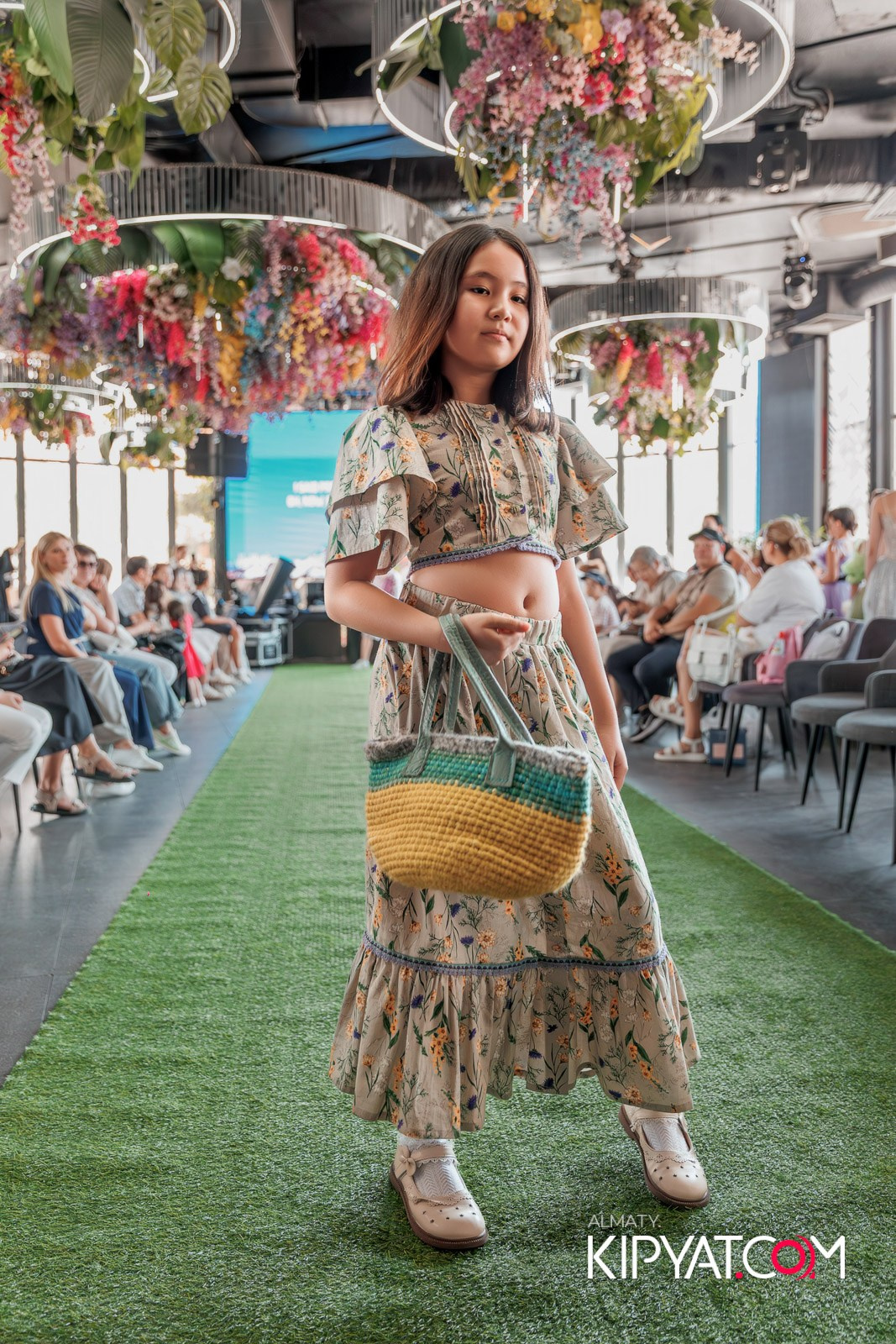 PROM KIDS FASHION SHOW. КИПЯТКОМ АЛМАТЫ!